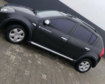 Черный Рено Сандеро СтэпВэй, объемом двигателя 1.6 л и пробегом 60 тыс. км за 7000 $, фото 9 на Automoto.ua