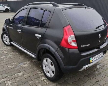 Черный Рено Сандеро СтэпВэй, объемом двигателя 1.6 л и пробегом 60 тыс. км за 7000 $, фото 14 на Automoto.ua