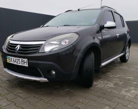 Черный Рено Сандеро СтэпВэй, объемом двигателя 1.6 л и пробегом 60 тыс. км за 7000 $, фото 5 на Automoto.ua