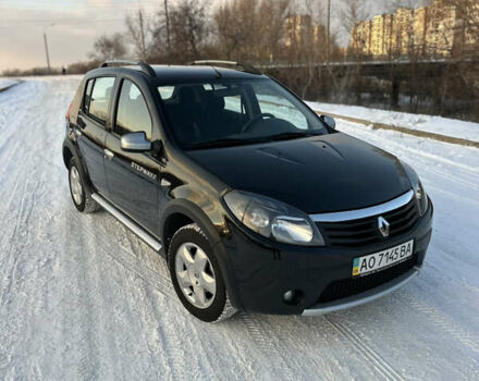 Черный Рено Сандеро СтэпВэй, объемом двигателя 1.6 л и пробегом 34 тыс. км за 7900 $, фото 1 на Automoto.ua