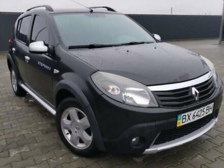 Черный Рено Сандеро СтэпВэй, объемом двигателя 1.6 л и пробегом 60 тыс. км за 7000 $, фото 1 на Automoto.ua