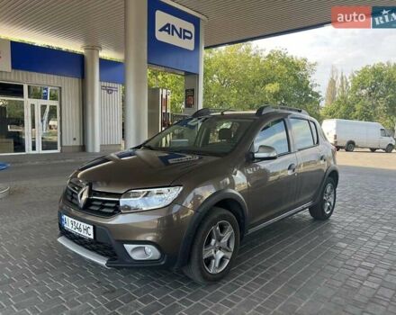 Коричневий Рено Сандеро СтепВей, об'ємом двигуна 1.46 л та пробігом 82 тис. км за 9999 $, фото 14 на Automoto.ua