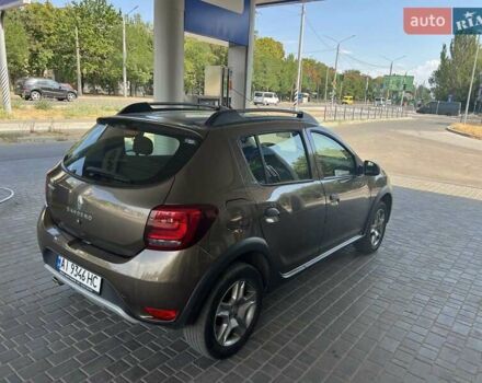 Коричневий Рено Сандеро СтепВей, об'ємом двигуна 1.46 л та пробігом 82 тис. км за 9999 $, фото 7 на Automoto.ua