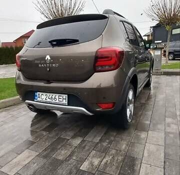 Коричневий Рено Сандеро СтепВей, об'ємом двигуна 0.9 л та пробігом 96 тис. км за 10400 $, фото 5 на Automoto.ua