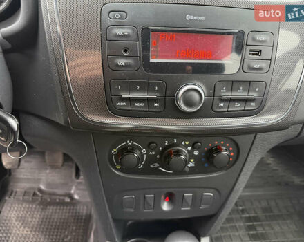 Коричневий Рено Сандеро СтепВей, об'ємом двигуна 1.46 л та пробігом 81 тис. км за 11900 $, фото 13 на Automoto.ua