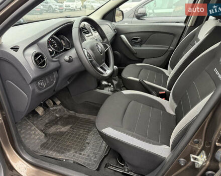 Коричневий Рено Сандеро СтепВей, об'ємом двигуна 1.46 л та пробігом 81 тис. км за 11900 $, фото 9 на Automoto.ua