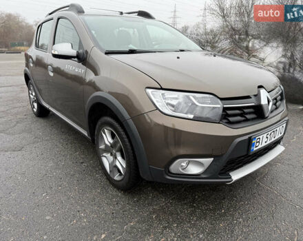 Коричневий Рено Сандеро СтепВей, об'ємом двигуна 1.46 л та пробігом 81 тис. км за 11900 $, фото 3 на Automoto.ua