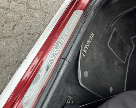 Красный Рено Сандеро СтэпВэй, объемом двигателя 1.6 л и пробегом 91 тыс. км за 5700 $, фото 10 на Automoto.ua