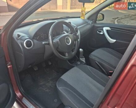 Красный Рено Сандеро СтэпВэй, объемом двигателя 1.6 л и пробегом 160 тыс. км за 6450 $, фото 8 на Automoto.ua