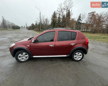 Красный Рено Сандеро СтэпВэй, объемом двигателя 1.6 л и пробегом 91 тыс. км за 5700 $, фото 3 на Automoto.ua