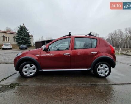 Красный Рено Сандеро СтэпВэй, объемом двигателя 1.6 л и пробегом 102 тыс. км за 6600 $, фото 6 на Automoto.ua