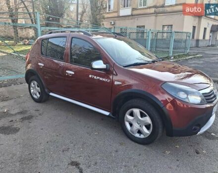 Красный Рено Сандеро СтэпВэй, объемом двигателя 1.6 л и пробегом 160 тыс. км за 6450 $, фото 4 на Automoto.ua