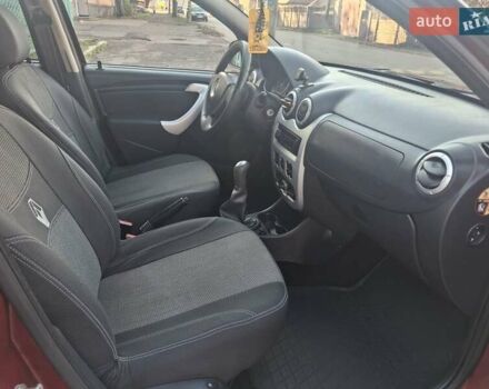 Красный Рено Сандеро СтэпВэй, объемом двигателя 1.6 л и пробегом 160 тыс. км за 6450 $, фото 9 на Automoto.ua