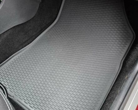 Красный Рено Сандеро СтэпВэй, объемом двигателя 1.6 л и пробегом 75 тыс. км за 7500 $, фото 38 на Automoto.ua