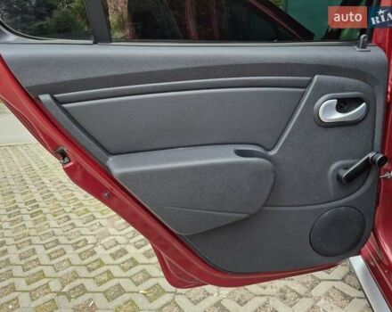 Красный Рено Сандеро СтэпВэй, объемом двигателя 1.6 л и пробегом 75 тыс. км за 7500 $, фото 42 на Automoto.ua