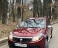 Красный Рено Сандеро СтэпВэй, объемом двигателя 1.6 л и пробегом 204 тыс. км за 5950 $, фото 1 на Automoto.ua