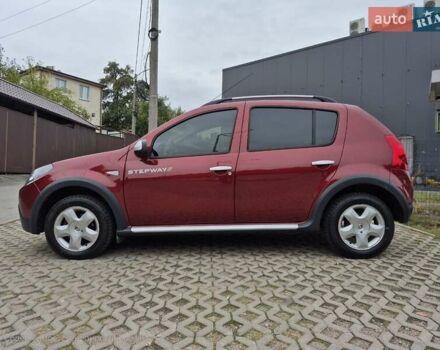 Красный Рено Сандеро СтэпВэй, объемом двигателя 1.6 л и пробегом 75 тыс. км за 7500 $, фото 3 на Automoto.ua