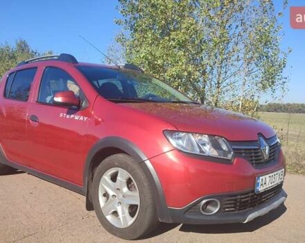 Красный Рено Сандеро СтэпВэй, объемом двигателя 1.6 л и пробегом 166 тыс. км за 7100 $, фото 2 на Automoto.ua