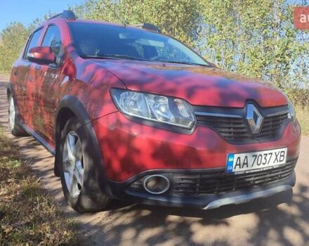 Красный Рено Сандеро СтэпВэй, объемом двигателя 1.6 л и пробегом 166 тыс. км за 7100 $, фото 4 на Automoto.ua