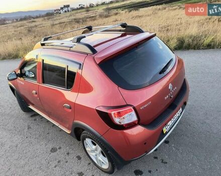 Червоний Рено Сандеро СтепВей, об'ємом двигуна 1.46 л та пробігом 95 тис. км за 8800 $, фото 2 на Automoto.ua