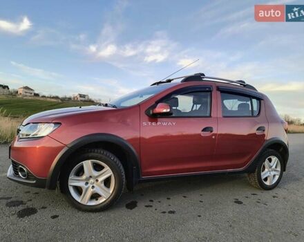 Червоний Рено Сандеро СтепВей, об'ємом двигуна 1.46 л та пробігом 95 тис. км за 8800 $, фото 22 на Automoto.ua