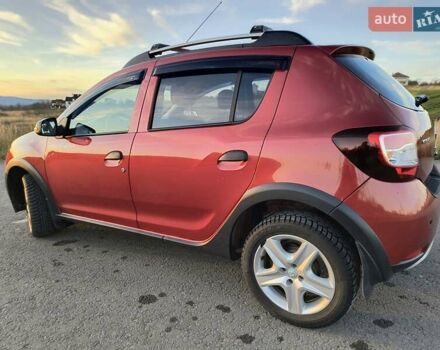 Червоний Рено Сандеро СтепВей, об'ємом двигуна 1.46 л та пробігом 95 тис. км за 8800 $, фото 19 на Automoto.ua
