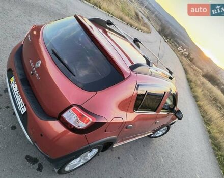 Червоний Рено Сандеро СтепВей, об'ємом двигуна 1.46 л та пробігом 95 тис. км за 8800 $, фото 3 на Automoto.ua