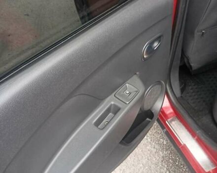 Красный Рено Сандеро СтэпВэй, объемом двигателя 1.46 л и пробегом 114 тыс. км за 9900 $, фото 2 на Automoto.ua