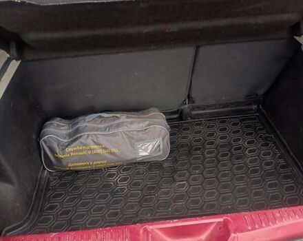 Красный Рено Сандеро СтэпВэй, объемом двигателя 1.46 л и пробегом 114 тыс. км за 9900 $, фото 3 на Automoto.ua