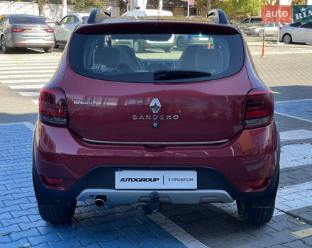 Красный Рено Сандеро СтэпВэй, объемом двигателя 1.46 л и пробегом 84 тыс. км за 13200 $, фото 5 на Automoto.ua