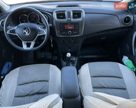 Красный Рено Сандеро СтэпВэй, объемом двигателя 1.46 л и пробегом 84 тыс. км за 13200 $, фото 8 на Automoto.ua