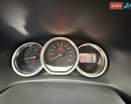 Красный Рено Сандеро СтэпВэй, объемом двигателя 0.9 л и пробегом 75 тыс. км за 9000 $, фото 11 на Automoto.ua