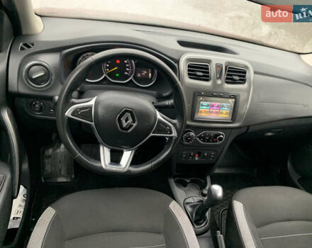Червоний Рено Сандеро СтепВей, об'ємом двигуна 0.9 л та пробігом 100 тис. км за 11000 $, фото 6 на Automoto.ua
