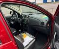 Красный Рено Сандеро СтэпВэй, объемом двигателя 0.9 л и пробегом 90 тыс. км за 10300 $, фото 2 на Automoto.ua