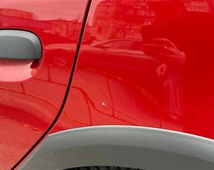 Красный Рено Сандеро СтэпВэй, объемом двигателя 0.9 л и пробегом 90 тыс. км за 10300 $, фото 11 на Automoto.ua