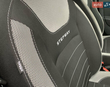 Червоний Рено Сандеро СтепВей, об'ємом двигуна 0.9 л та пробігом 100 тис. км за 11000 $, фото 21 на Automoto.ua