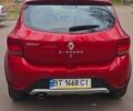 Красный Рено Сандеро СтэпВэй, объемом двигателя 0.9 л и пробегом 46 тыс. км за 10500 $, фото 5 на Automoto.ua