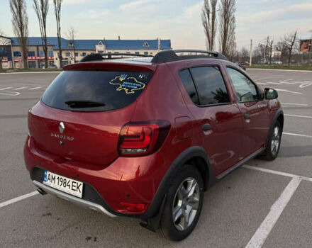 Червоний Рено Сандеро СтепВей, об'ємом двигуна 0.9 л та пробігом 64 тис. км за 11000 $, фото 4 на Automoto.ua