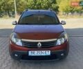 Красный Рено Сандеро СтэпВэй, объемом двигателя 1.6 л и пробегом 180 тыс. км за 6999 $, фото 3 на Automoto.ua