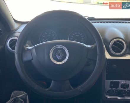 Червоний Рено Сандеро СтепВей, об'ємом двигуна 1.6 л та пробігом 180 тис. км за 7999 $, фото 28 на Automoto.ua