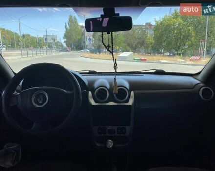 Червоний Рено Сандеро СтепВей, об'ємом двигуна 1.6 л та пробігом 180 тис. км за 7999 $, фото 27 на Automoto.ua