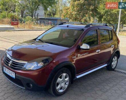 Красный Рено Сандеро СтэпВэй, объемом двигателя 1.6 л и пробегом 180 тыс. км за 6999 $, фото 18 на Automoto.ua