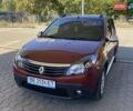 Красный Рено Сандеро СтэпВэй, объемом двигателя 1.6 л и пробегом 180 тыс. км за 6999 $, фото 2 на Automoto.ua