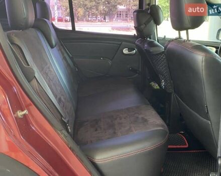 Красный Рено Сандеро СтэпВэй, объемом двигателя 1.6 л и пробегом 180 тыс. км за 7999 $, фото 23 на Automoto.ua
