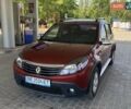 Красный Рено Сандеро СтэпВэй, объемом двигателя 1.6 л и пробегом 180 тыс. км за 7999 $, фото 2 на Automoto.ua