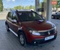 Красный Рено Сандеро СтэпВэй, объемом двигателя 1.6 л и пробегом 180 тыс. км за 7999 $, фото 6 на Automoto.ua