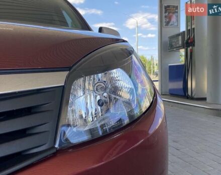 Красный Рено Сандеро СтэпВэй, объемом двигателя 1.6 л и пробегом 180 тыс. км за 7999 $, фото 35 на Automoto.ua