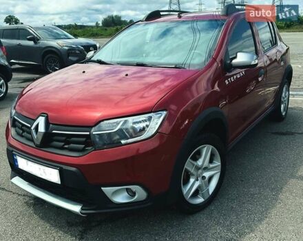 Красный Рено Сандеро СтэпВэй, объемом двигателя 1.5 л и пробегом 125 тыс. км за 7900 $, фото 11 на Automoto.ua