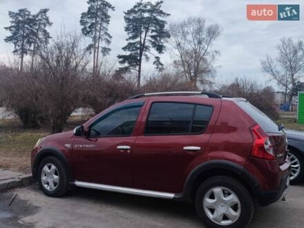 Красный Рено Сандеро СтэпВэй, объемом двигателя 1.6 л и пробегом 154 тыс. км за 6700 $, фото 1 на Automoto.ua