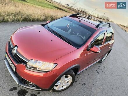 Красный Рено Сандеро СтэпВэй, объемом двигателя 1.46 л и пробегом 95 тыс. км за 8800 $, фото 1 на Automoto.ua